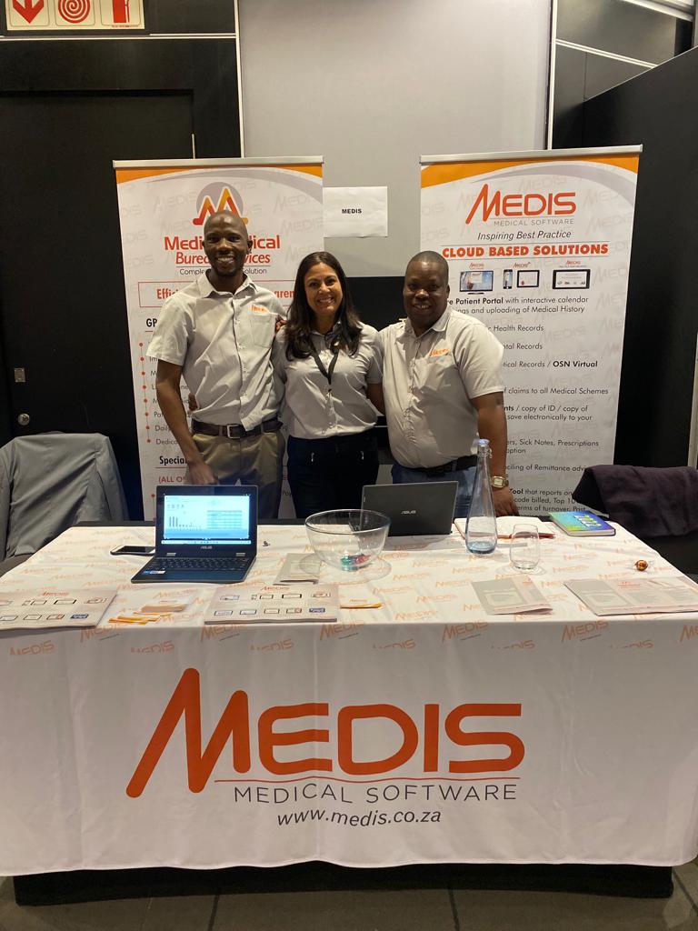 Screenshots of the dashboard project showing desktop version